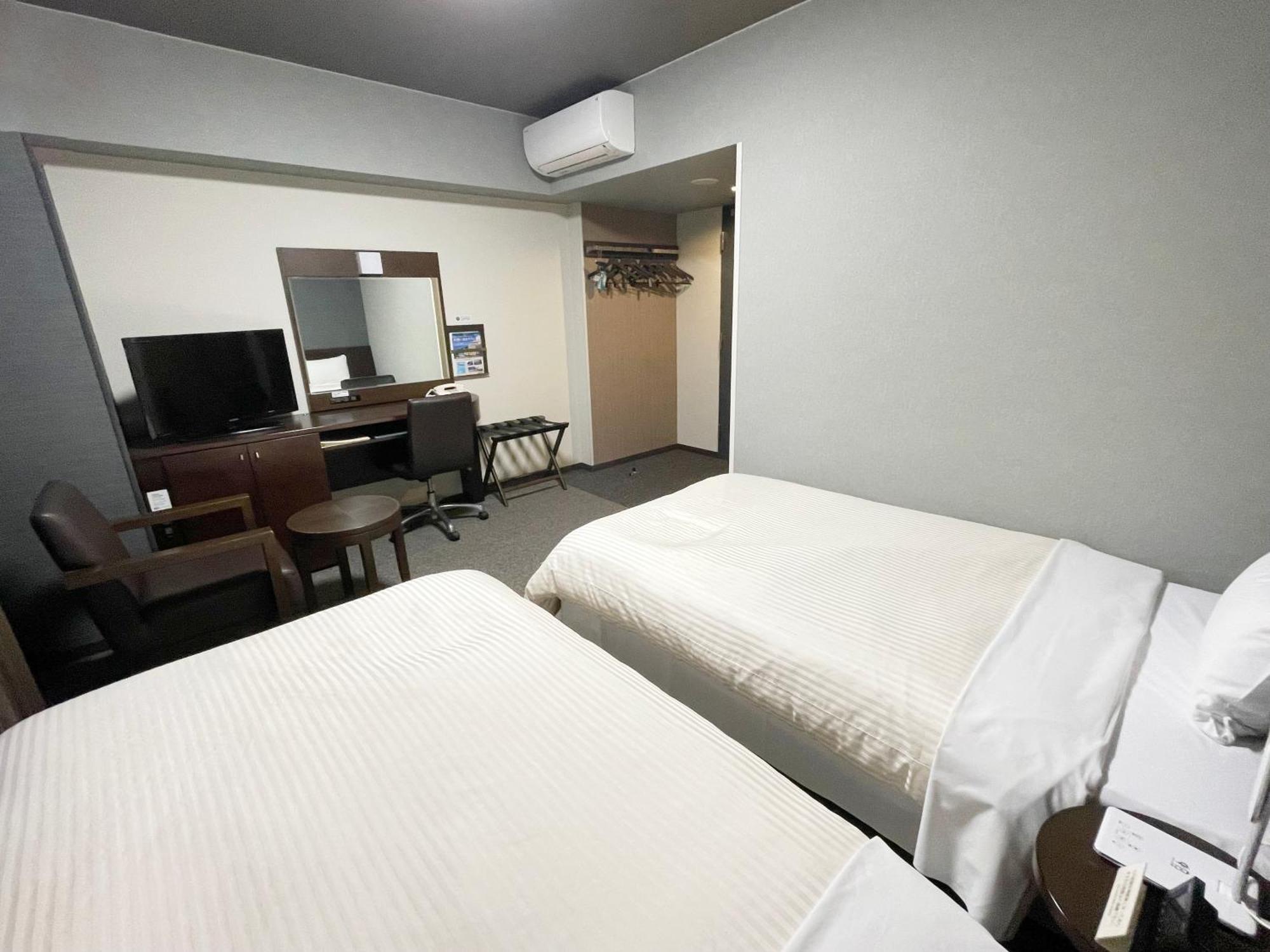 Hotel Route-Inn Dai-Ni Асикага Экстерьер фото