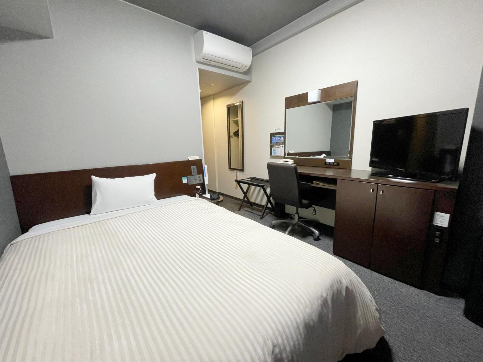 Hotel Route-Inn Dai-Ni Асикага Экстерьер фото