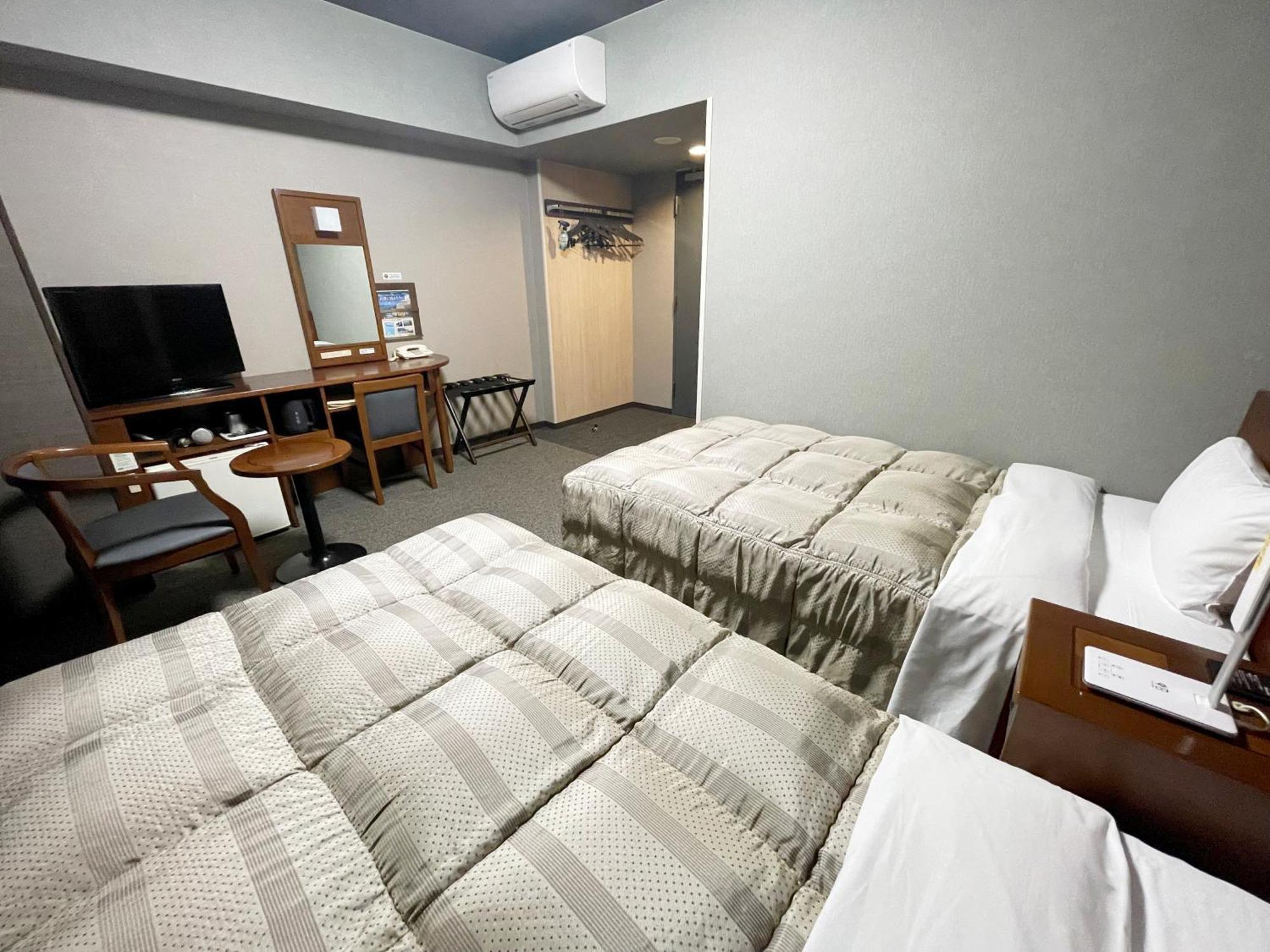 Hotel Route-Inn Dai-Ni Асикага Экстерьер фото
