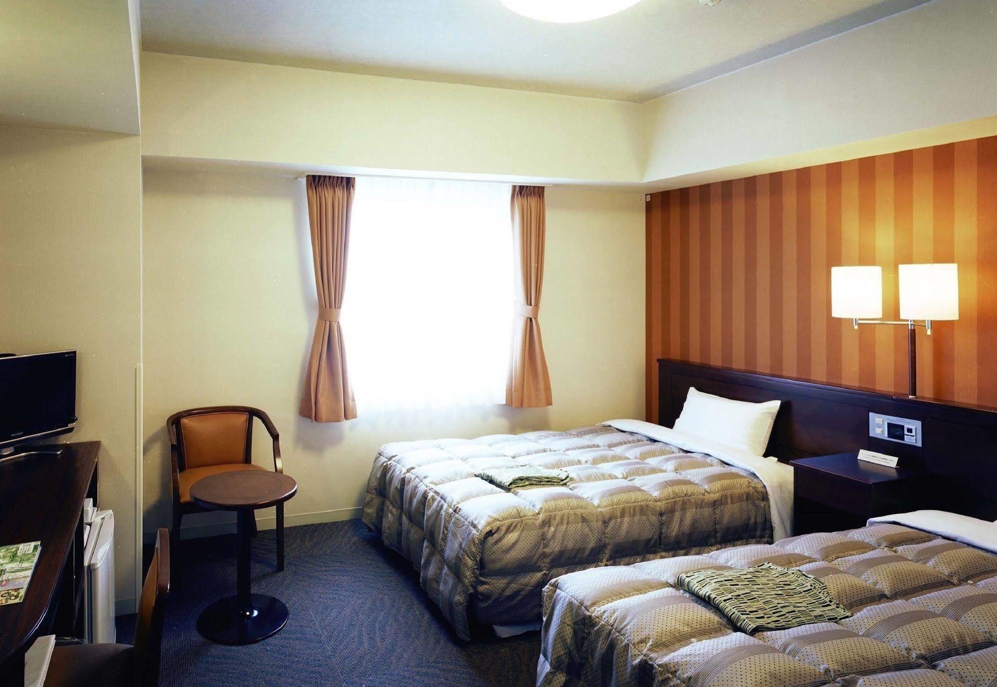 Hotel Route-Inn Dai-Ni Асикага Экстерьер фото